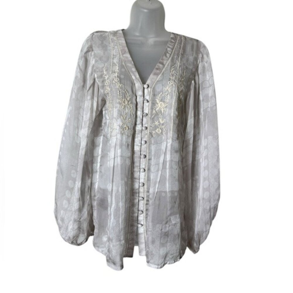 Bohemian Elegant Light Gray Fantasy Blouse